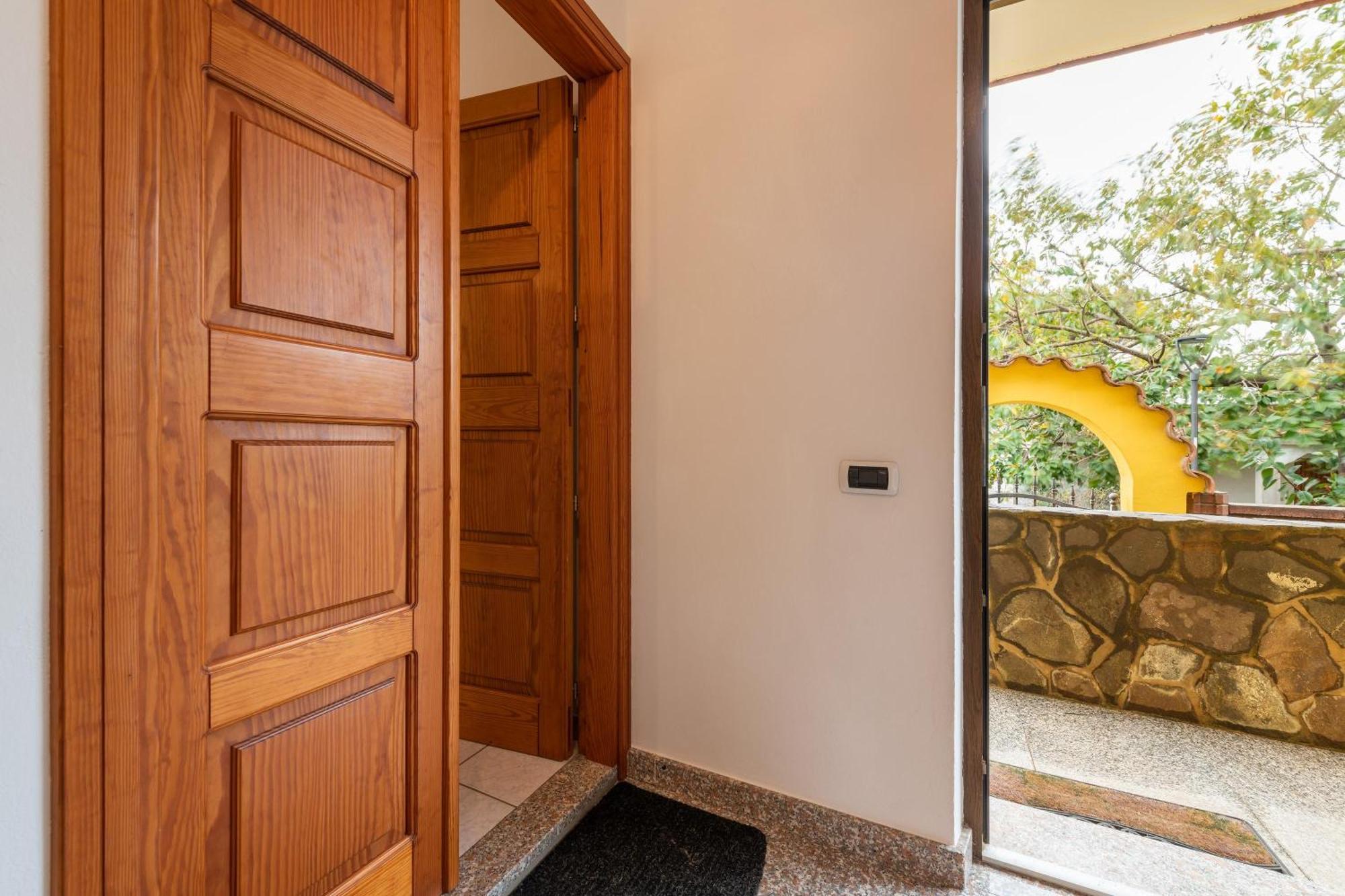 Ferienwohnung Casa Colonia 1 SantʼAnna Arresi Exterior foto